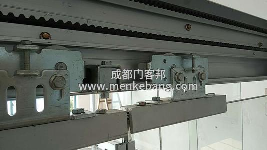 自動(dòng)門的導(dǎo)軌及滑輪磨損原因及解決方法