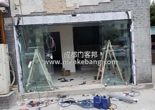 雙流無(wú)人酒店感應(yīng)門安裝現(xiàn)場(chǎng) 雙流無(wú)人酒店感應(yīng)門安裝現(xiàn)場(chǎng)