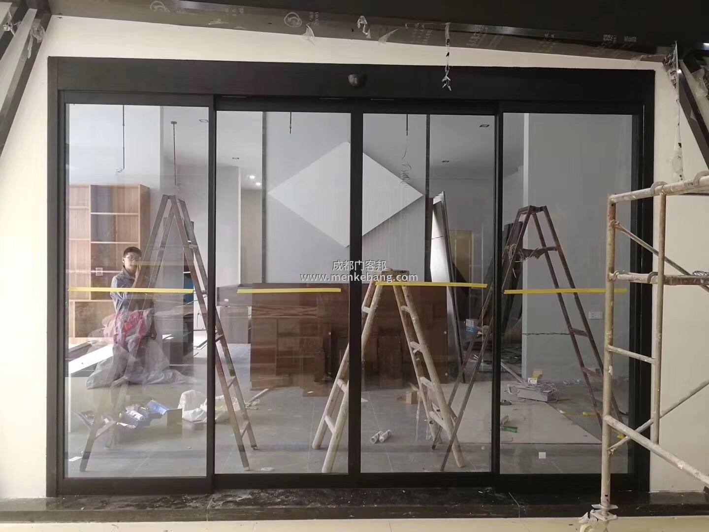 自動(dòng)感應(yīng)門維修電話,玻璃感應(yīng)門維修,自動(dòng)感應(yīng)門維修,電動(dòng)感應(yīng)門維修